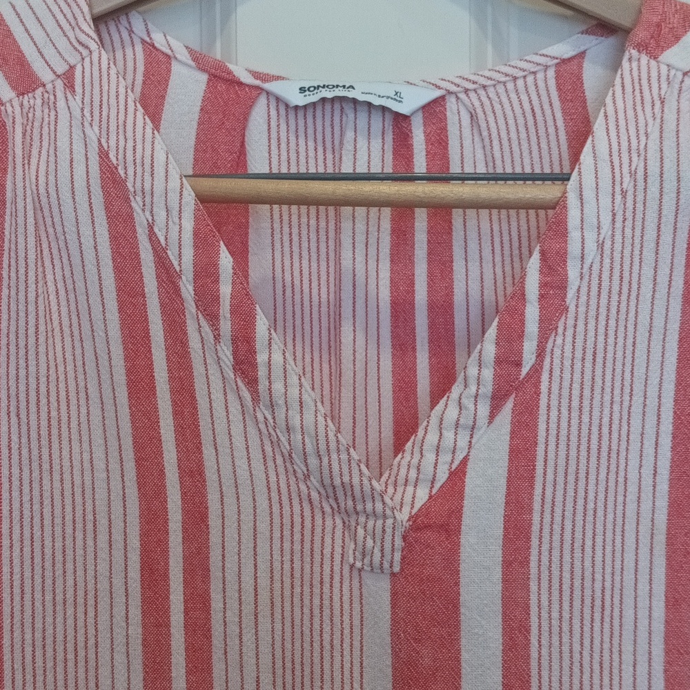 Summer top - Picture 2 of 3